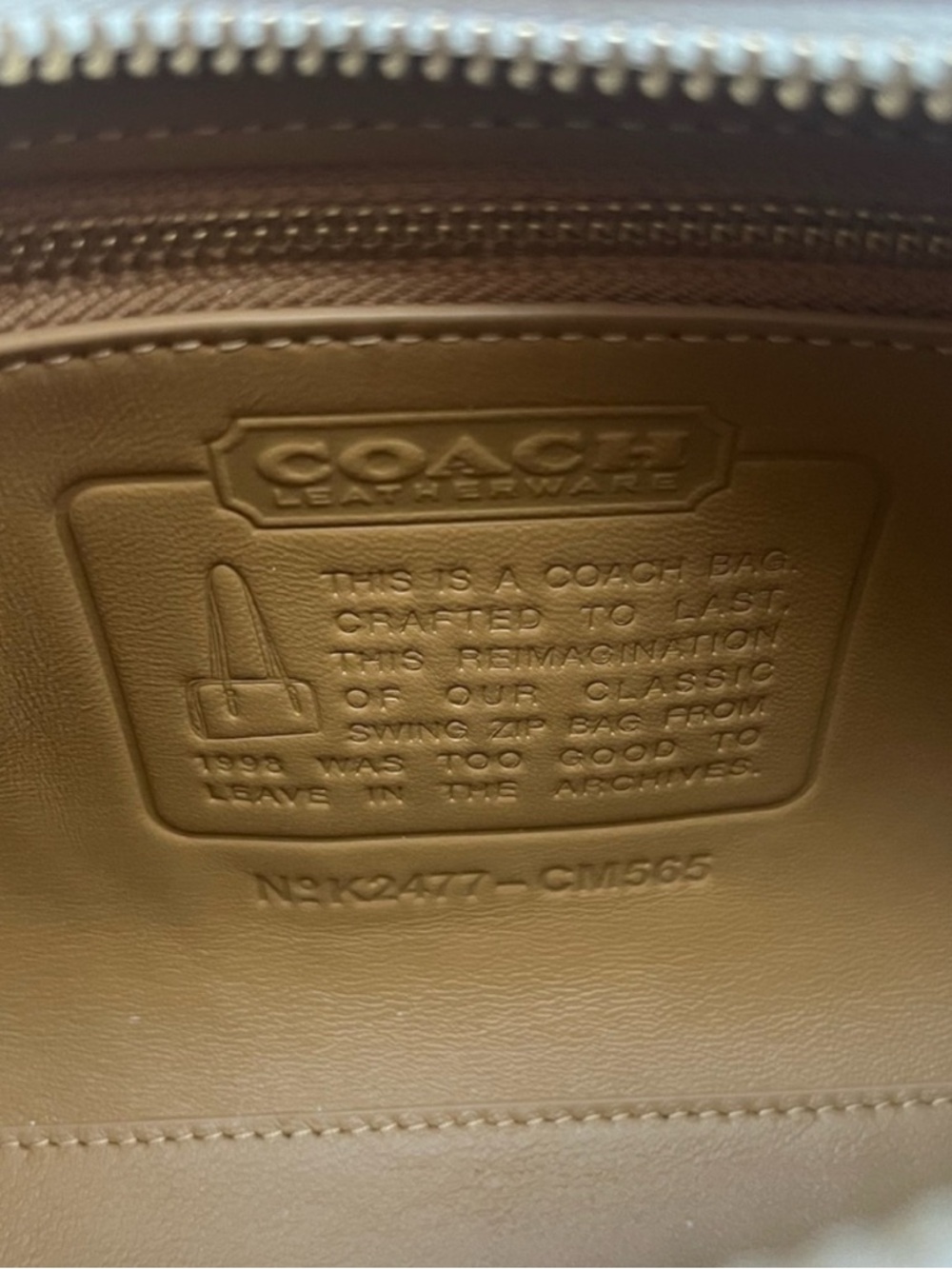 Coach swing zip - Picture 6 of 6